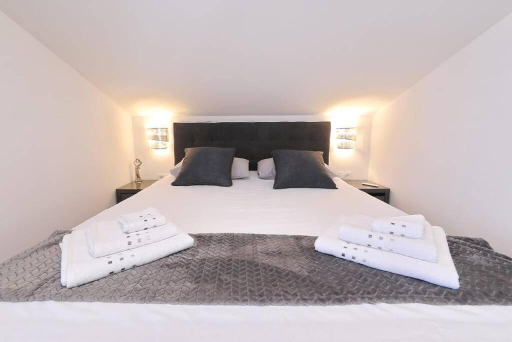 Apartman Chiara Galovac  Buitenkant foto